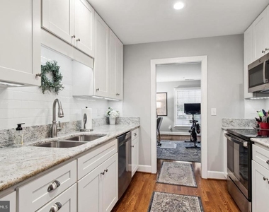 9518 Quail Hollow - Photo Thumbnail 5
