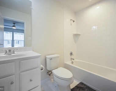 43901 Eucalyptus Way - Photo Thumbnail 19