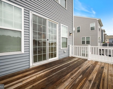 43901 Eucalyptus Way - Photo Thumbnail 25