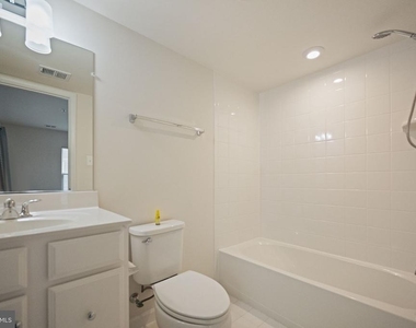 43901 Eucalyptus Way - Photo Thumbnail 10