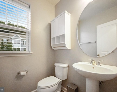 43901 Eucalyptus Way - Photo Thumbnail 9