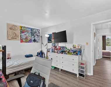 12914 Claxton Drive - Photo Thumbnail 14