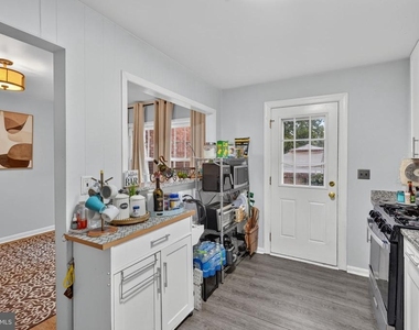 12914 Claxton Drive - Photo Thumbnail 10