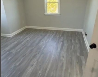 6605 Hansford Street - Photo Thumbnail 11