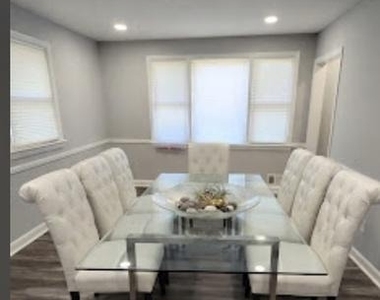 6605 Hansford Street - Photo Thumbnail 6