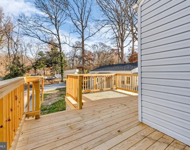 6212 Suitland Road - Photo Thumbnail 12