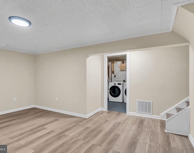 7536 Abbington Drive - Photo Thumbnail 23