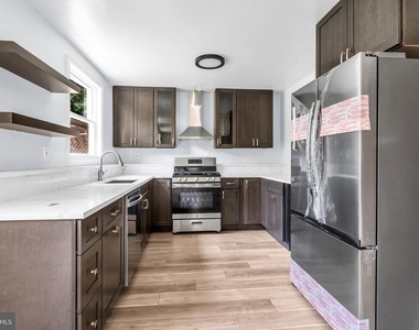 7536 Abbington Drive - Photo Thumbnail 11