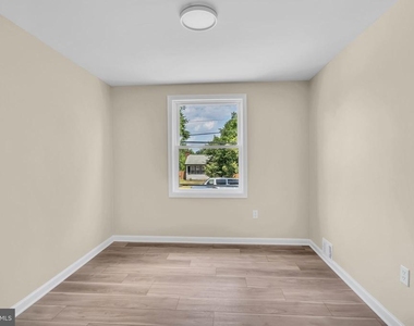 7536 Abbington Drive - Photo Thumbnail 35