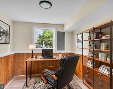 7536 Abbington Drive - Photo Thumbnail 15