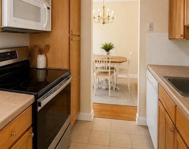 3006 New Oak Lane - Photo Thumbnail 1