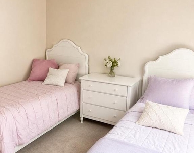 3006 New Oak Lane - Photo Thumbnail 9