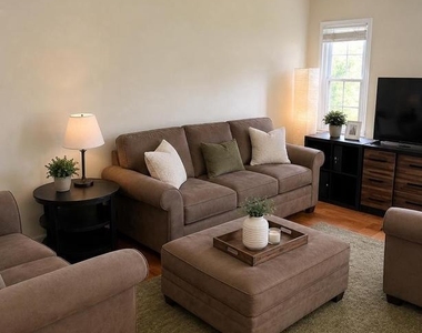 3006 New Oak Lane - Photo Thumbnail 5