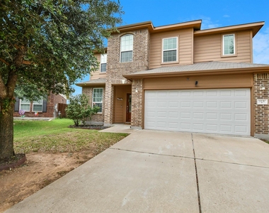 115 Mollie Dr - Photo Thumbnail 4