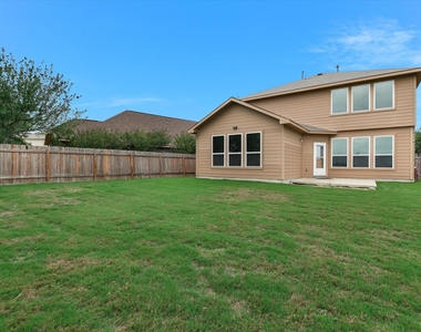 115 Mollie Dr - Photo Thumbnail 3