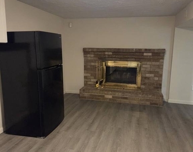 9007 Palmer Street - Photo Thumbnail 5
