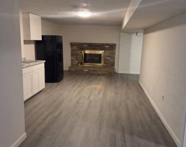 9007 Palmer Street - Photo Thumbnail 6