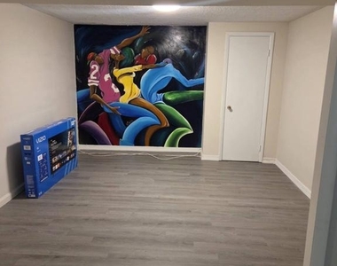9007 Palmer Street - Photo Thumbnail 8