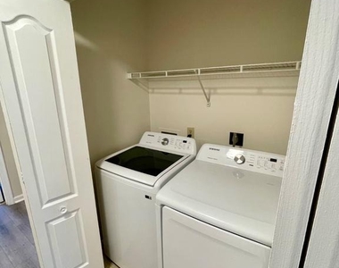 6845 Red Maple Court - Photo Thumbnail 27