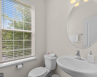 1623 Fernwood Drive - Photo Thumbnail 10