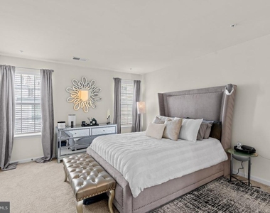 1623 Fernwood Drive - Photo Thumbnail 11