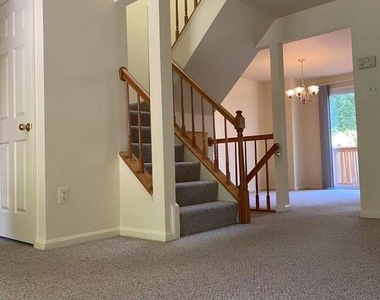 10508 Smithy Court - Photo Thumbnail 7