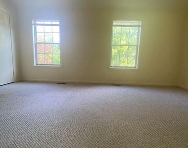 10508 Smithy Court - Photo Thumbnail 19