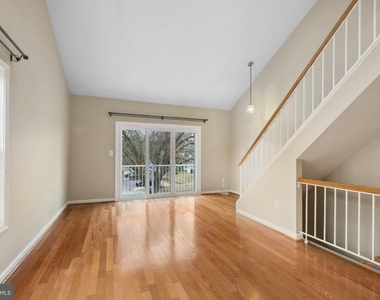 14 Amarillo Court - Photo Thumbnail 4