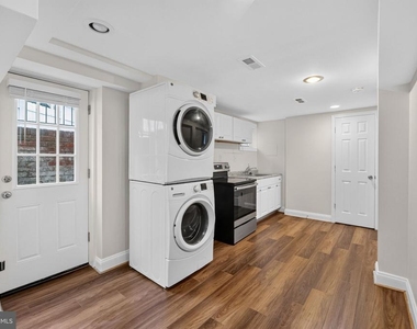 406 Gilmoure Drive - Photo Thumbnail 17