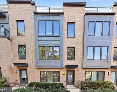 10366 Jacobsen Street - Photo Thumbnail 17