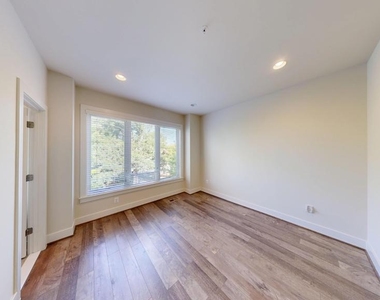 10366 Jacobsen Street - Photo Thumbnail 10