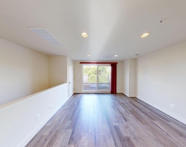 10366 Jacobsen Street - Photo Thumbnail 13