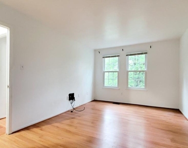 3734 Amsterdam Terrace - Photo Thumbnail 21