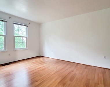 3734 Amsterdam Terrace - Photo Thumbnail 17