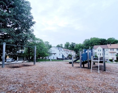3734 Amsterdam Terrace - Photo Thumbnail 29
