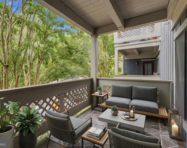 898 Windbrooke Drive - Photo Thumbnail 23