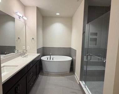 111 Heath Place - Photo Thumbnail 19