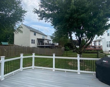 12502 Royal Crown Drive - Photo Thumbnail 16