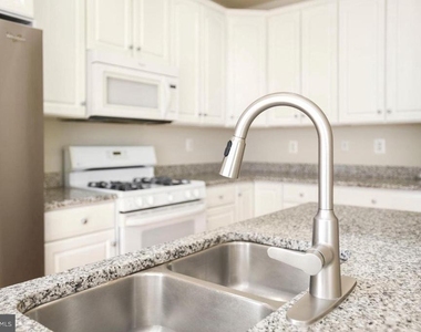 312 Casey Lane - Photo Thumbnail 15