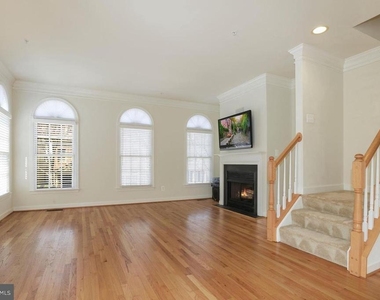 312 Casey Lane - Photo Thumbnail 9