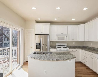 312 Casey Lane - Photo Thumbnail 14