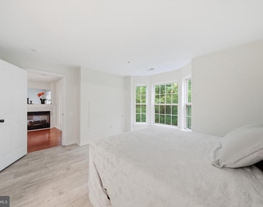 18805 Sparkling Water Drive - Photo Thumbnail 28