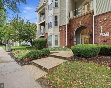 18805 Sparkling Water Drive - Photo Thumbnail 50