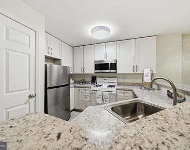 18805 Sparkling Water Drive - Photo Thumbnail 22
