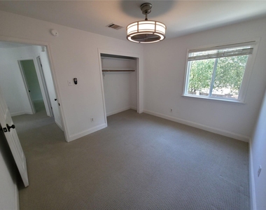 7613 Peabody Dr - Photo Thumbnail 12