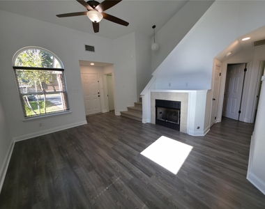 7613 Peabody Dr - Photo Thumbnail 3