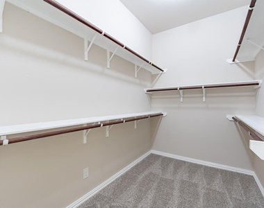 8258 Arezzo Dr - Photo Thumbnail 27