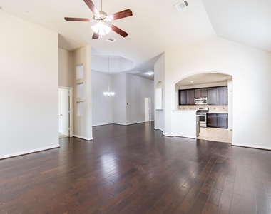 8258 Arezzo Dr - Photo Thumbnail 6