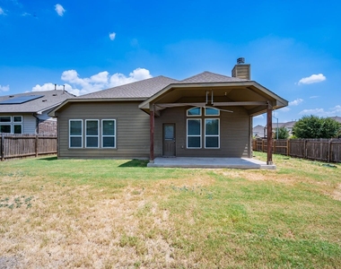 8258 Arezzo Dr - Photo Thumbnail 30