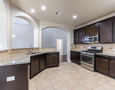 8258 Arezzo Dr - Photo Thumbnail 7